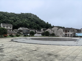 传承红色基因 谱写富民新篇——走进镇宁马鞍山社区