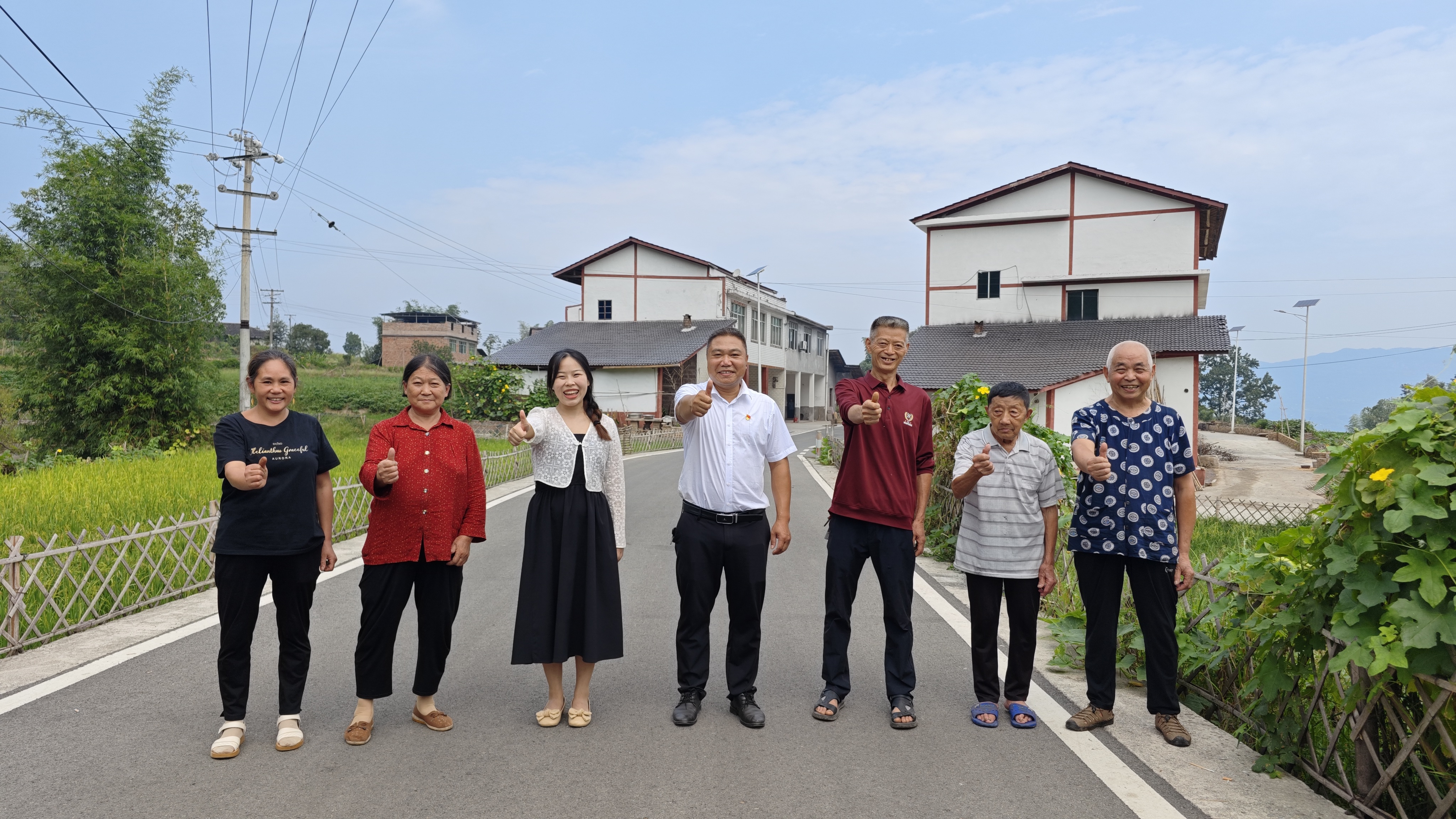 在赤水市白云乡白云村，村里环境优美，村民生活甜。（张浪摄） (3).jpg