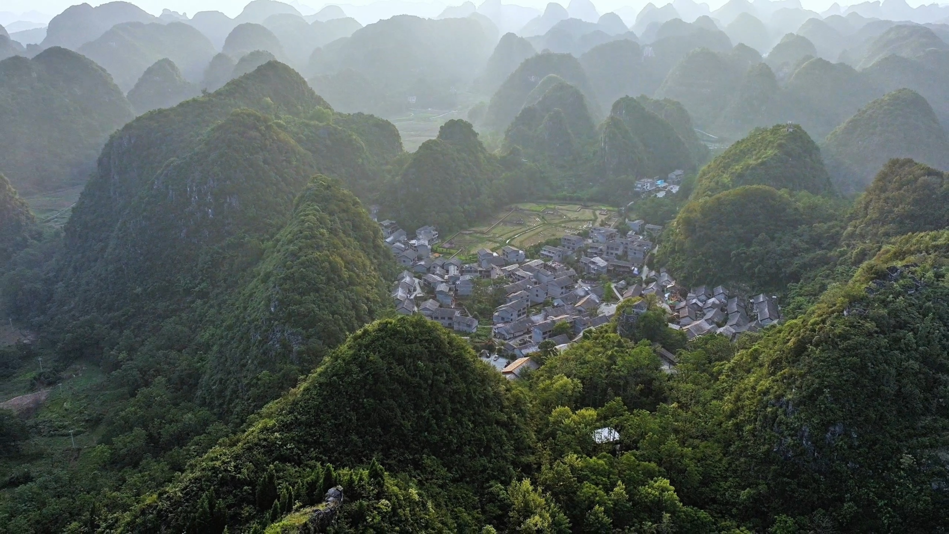 中国传统村落镇宁高荡村.jpg