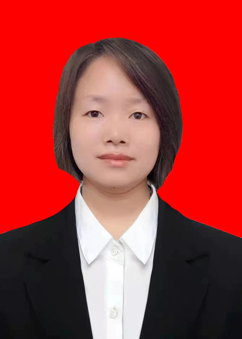 敬业奉献——何英.jpg