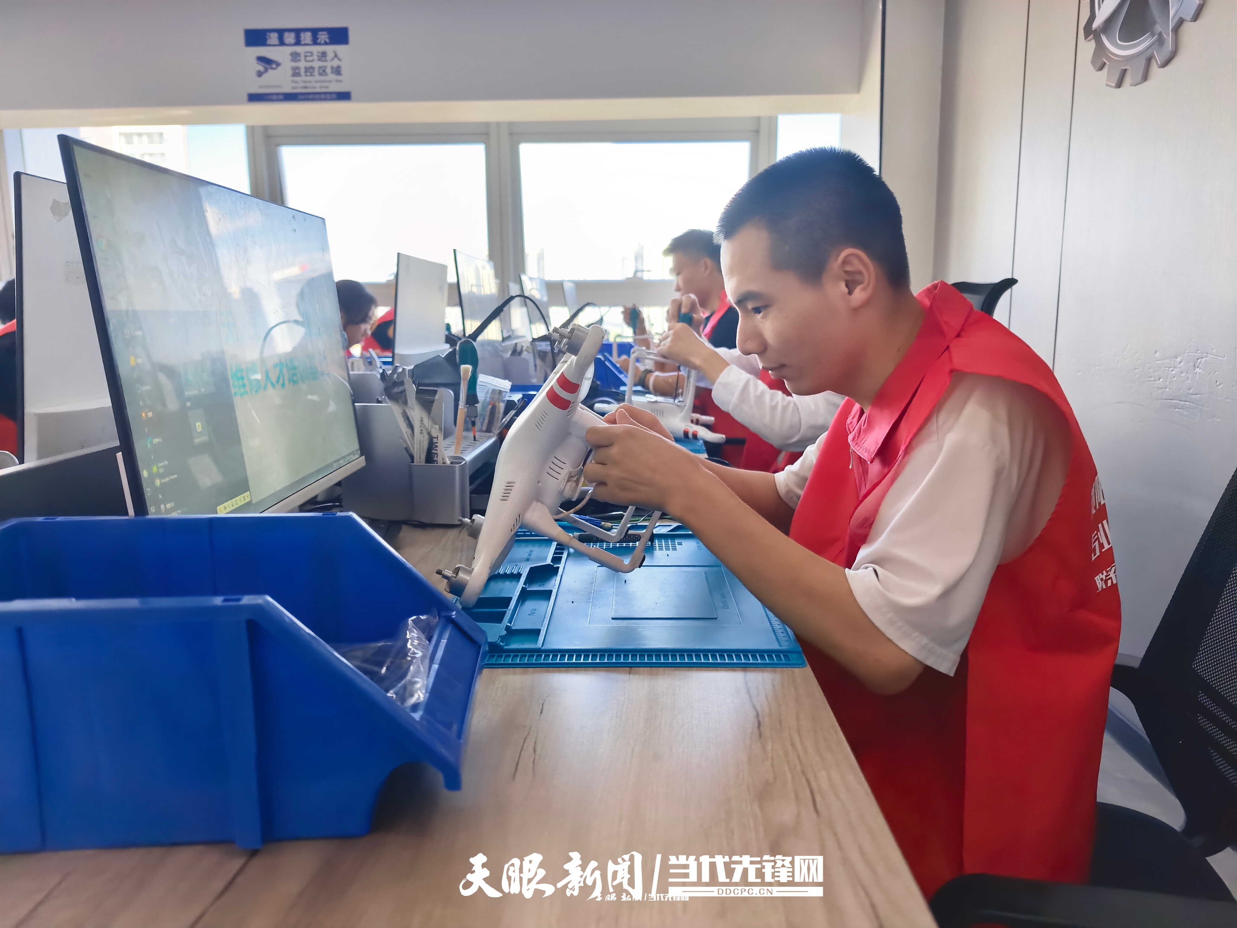 微信图片_20251021164248_594_170.jpg