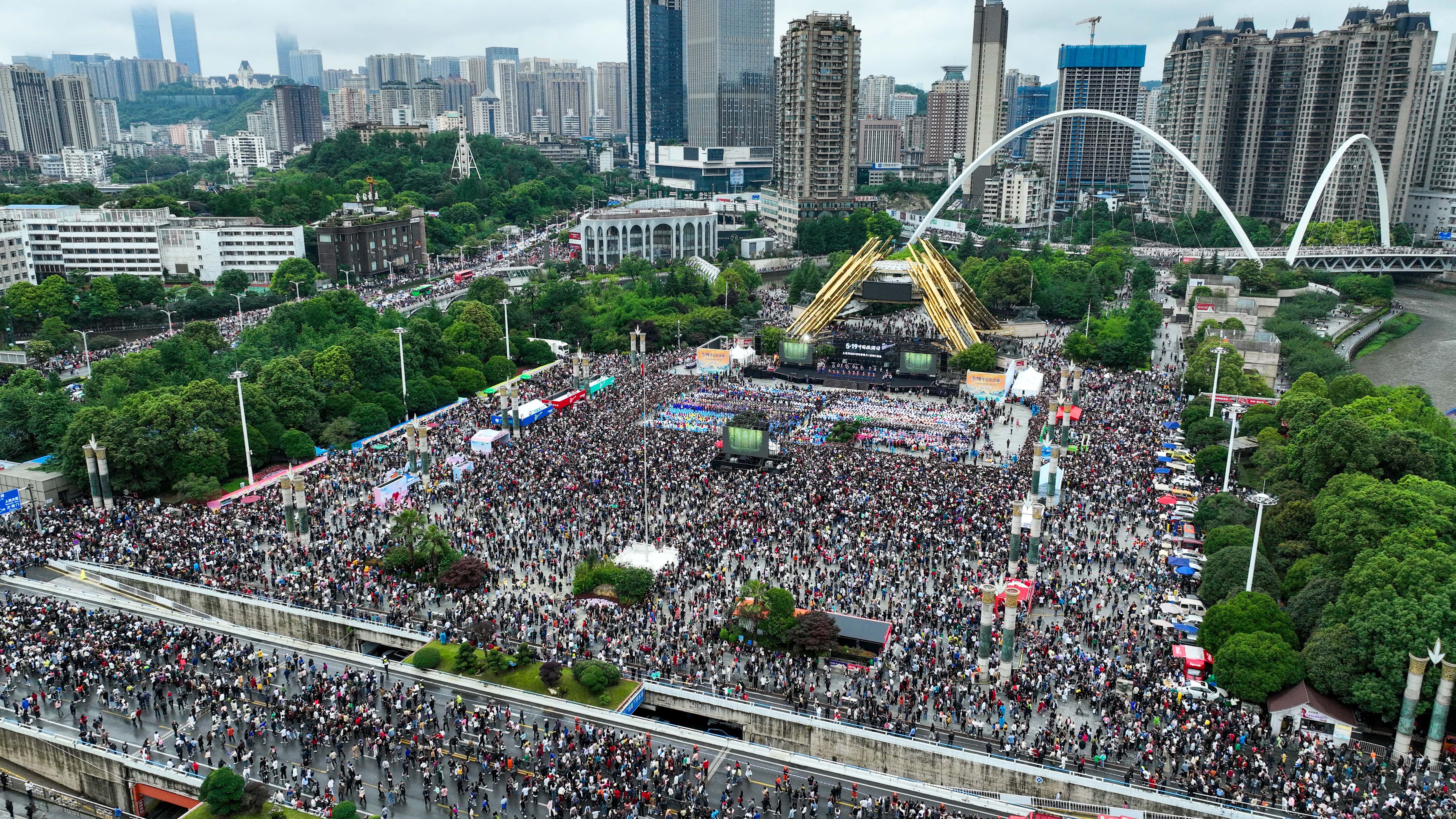 巡游集结地筑城广场.JPG