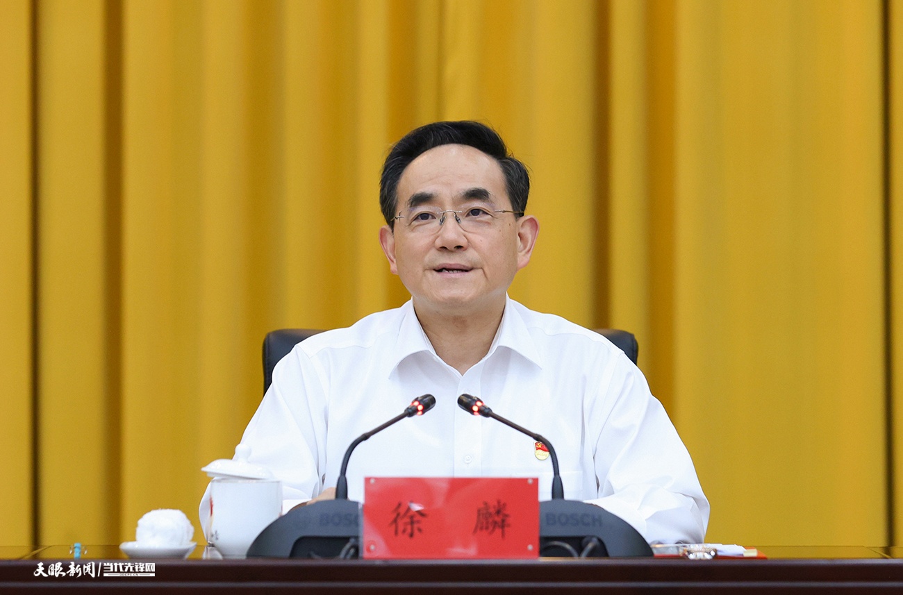 书记特写换.jpg