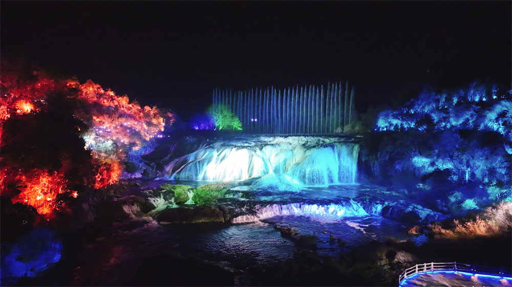 陡坡塘夜游_副本.jpg