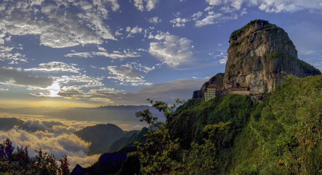 尧龙山.jpg