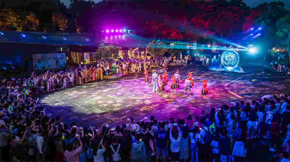 夜游黄果树 (2).jpg