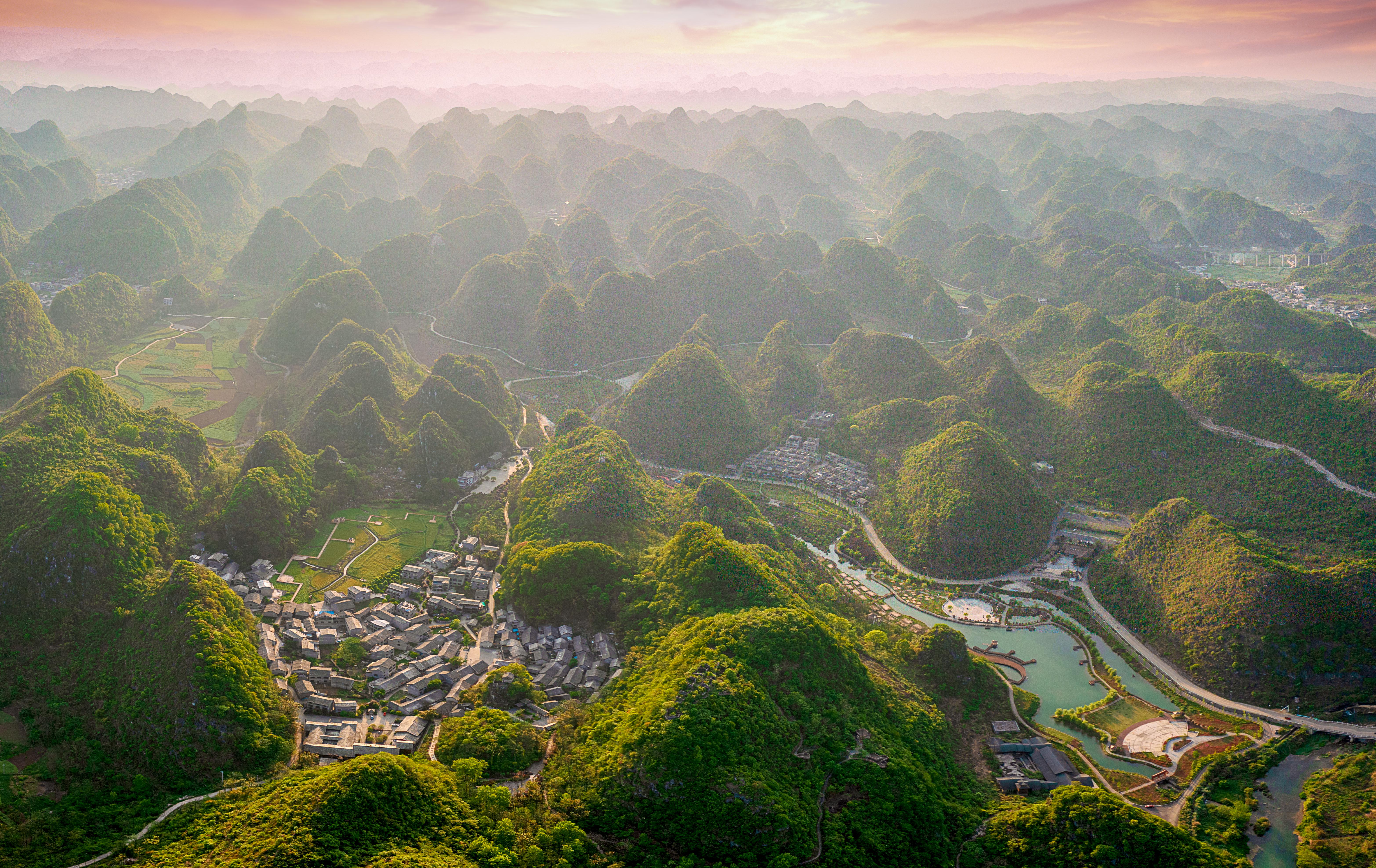 镇宁高荡村 陈忠贵拍摄.jpg