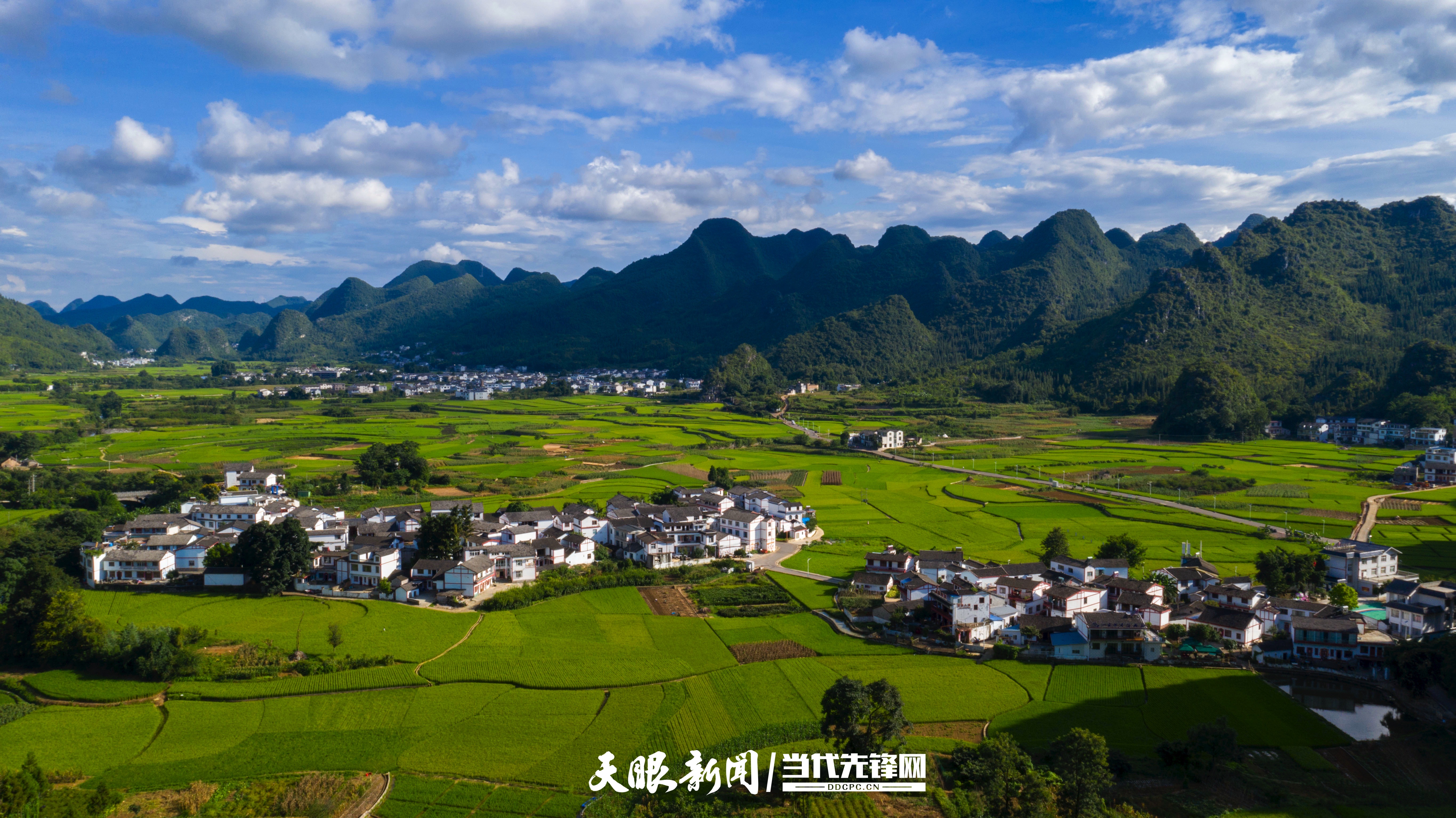 万峰林田园风光.jpg