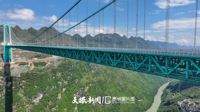 915314-9月16日，在贵州省黔西南州贞丰县拍摄的花江峡谷大桥景色。.jpg