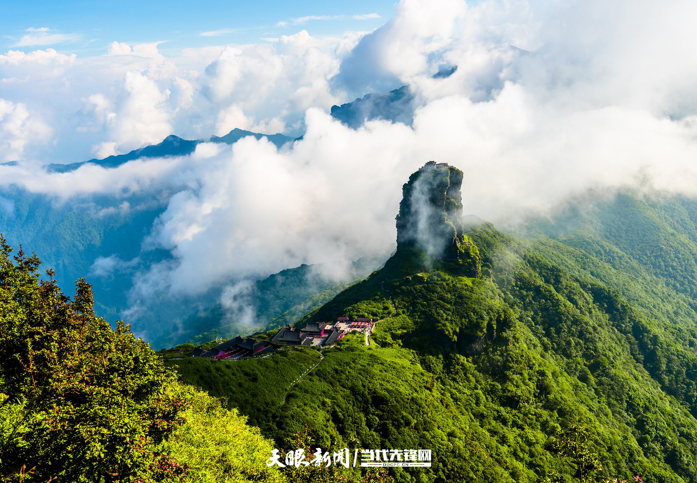17890035658324.jpg 梵净山景区。梵净山管理局供图00.jpg