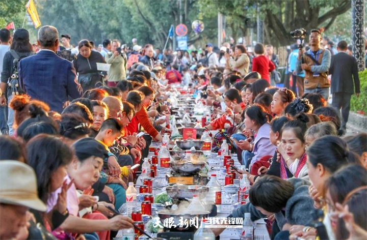 dD0xNzcwOTU4OTYzX3I9ZTkwODg2NTNfdz03MjBfcT0xMDBfZT1wbmc=.webp 贵州雷山苗年.png