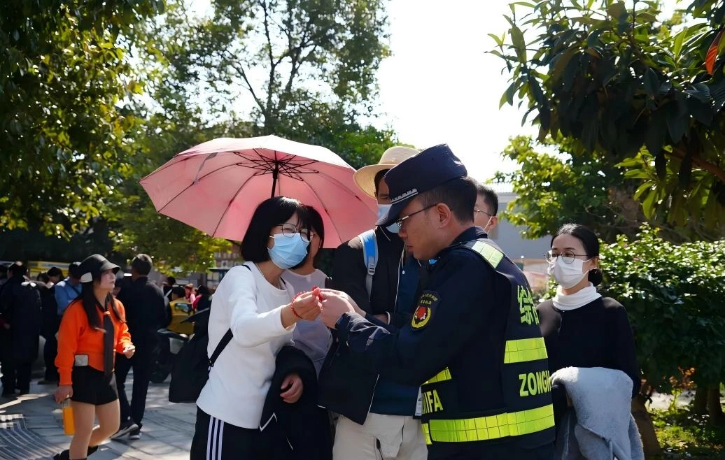 dD0xNzcxOTMzMzgyX3I9MzBiOGQ2N2Nfdz0xMDM2X3E9MTAwX2U9anBn.webp 640 (1).jpg